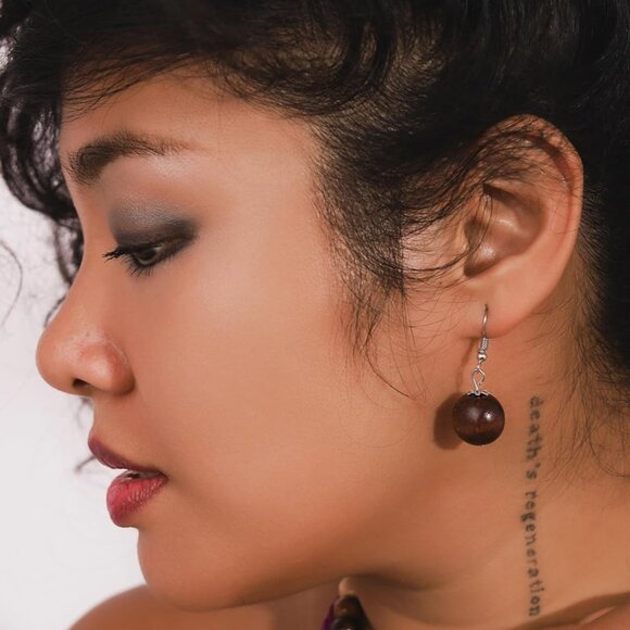 Vintage Wooden Beaded Necklace Multi Layered Unique Shape Women's Jewelry - Picture 5 of 9